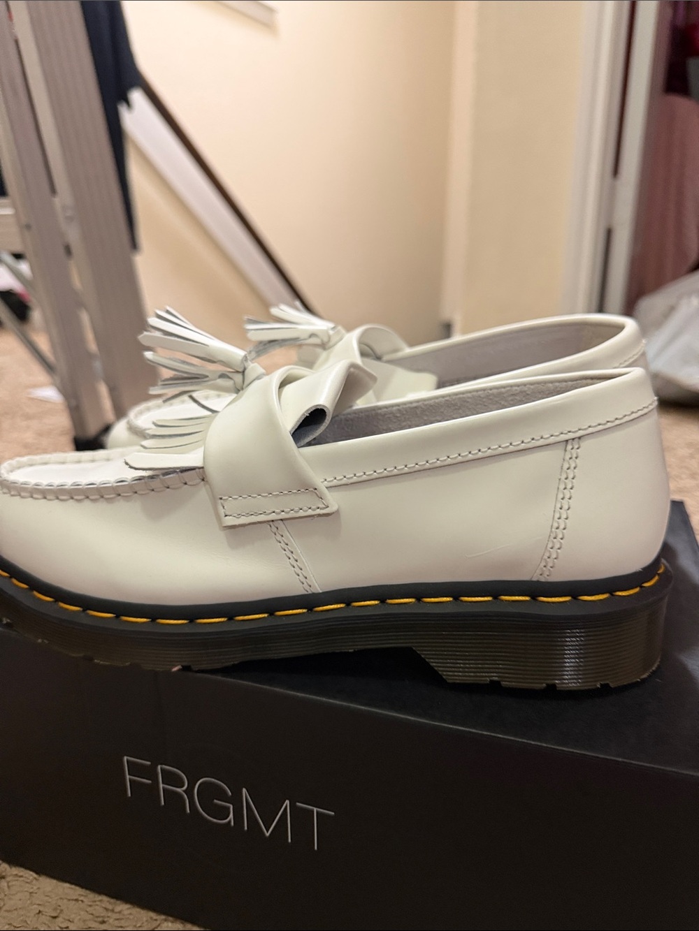 White Tassel Leather Loafers - Picture 3 of 4